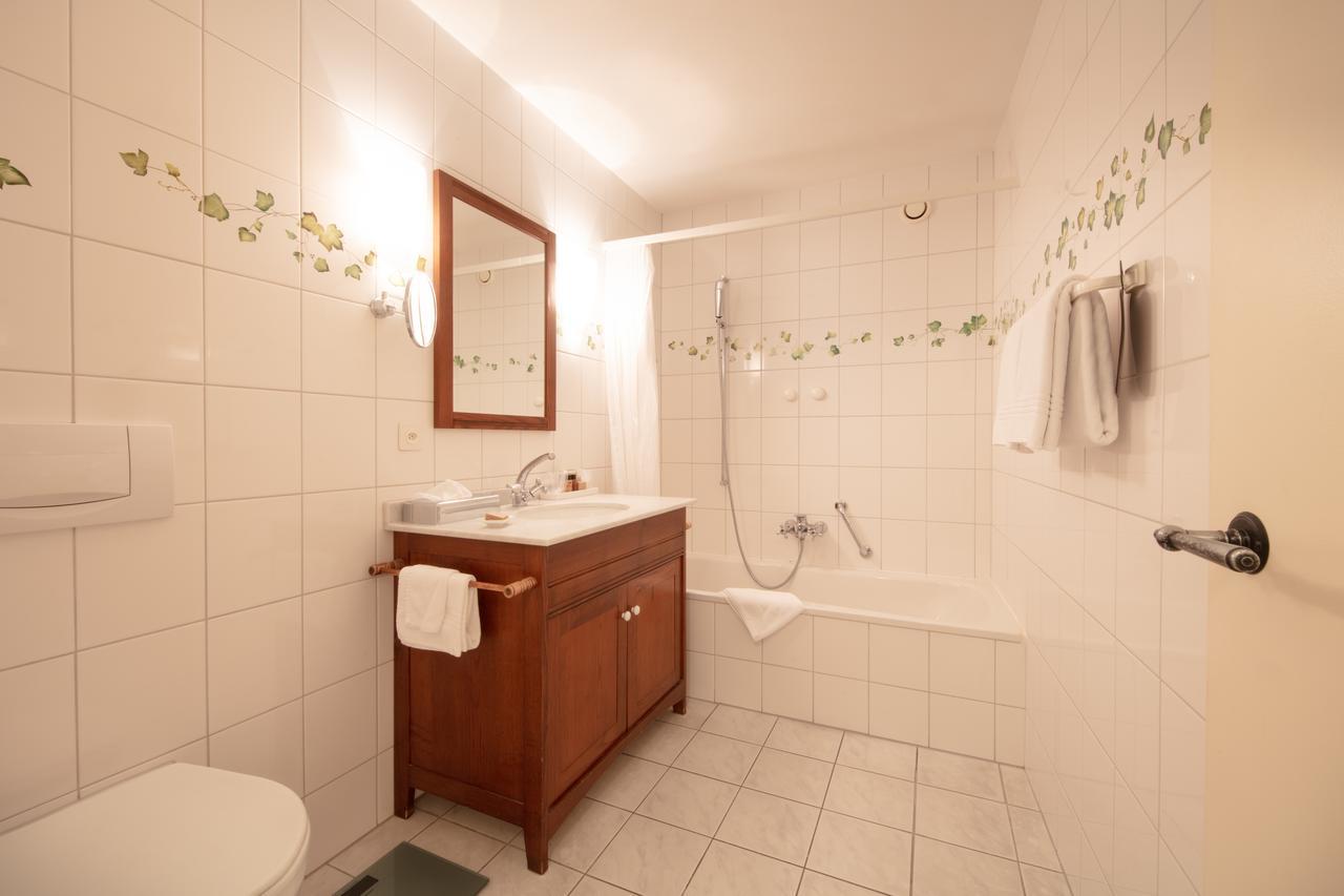Hotel Restaurant Au Sauvage Fribourg Extérieur photo